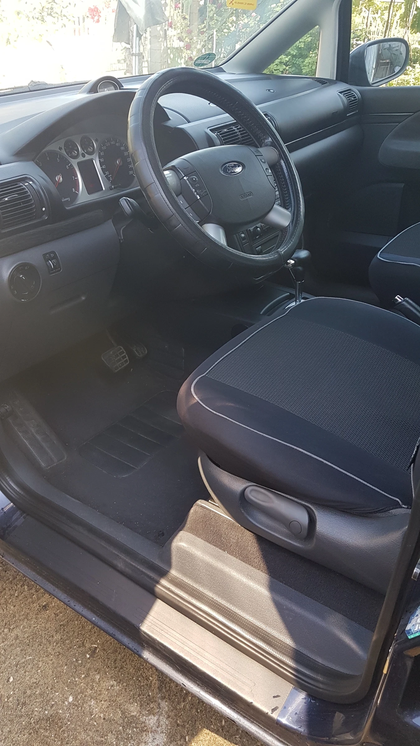 Ford Galaxy ВАН - изображение 10