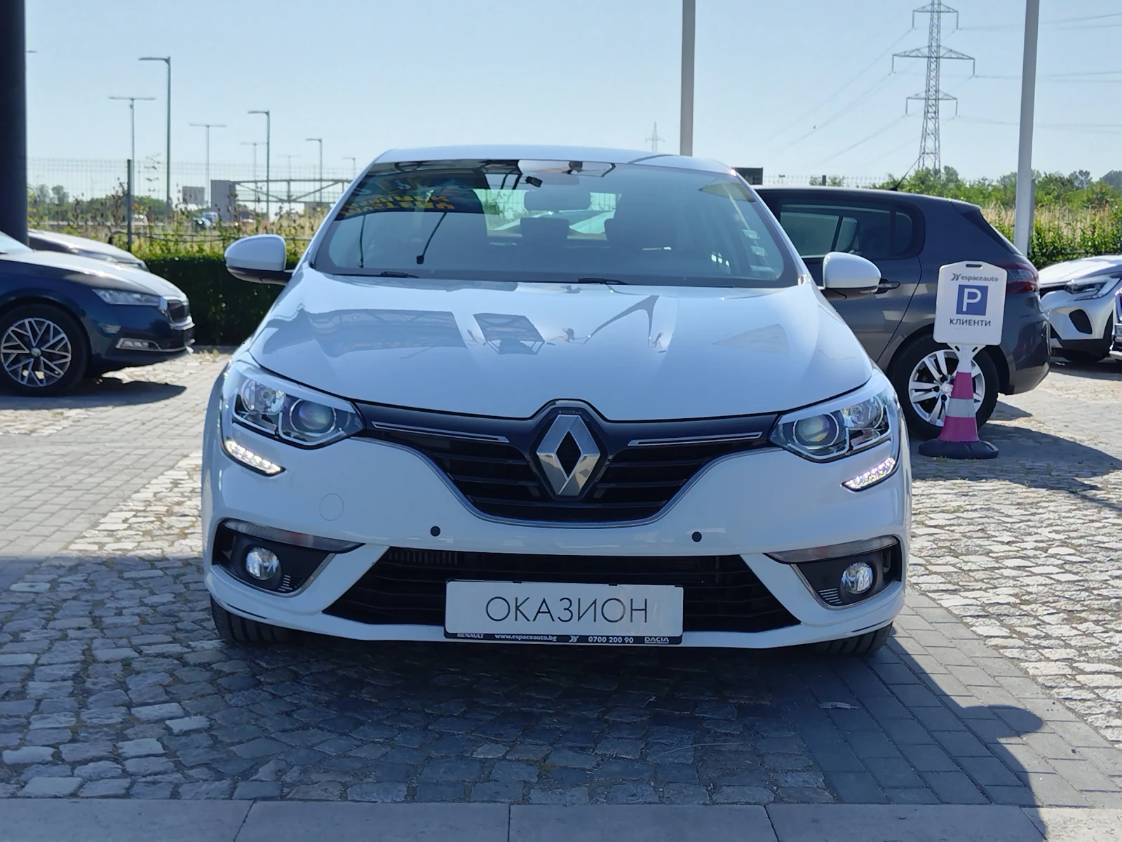 Renault Megane 1.3TCe 140 к.с./Life - изображение 2