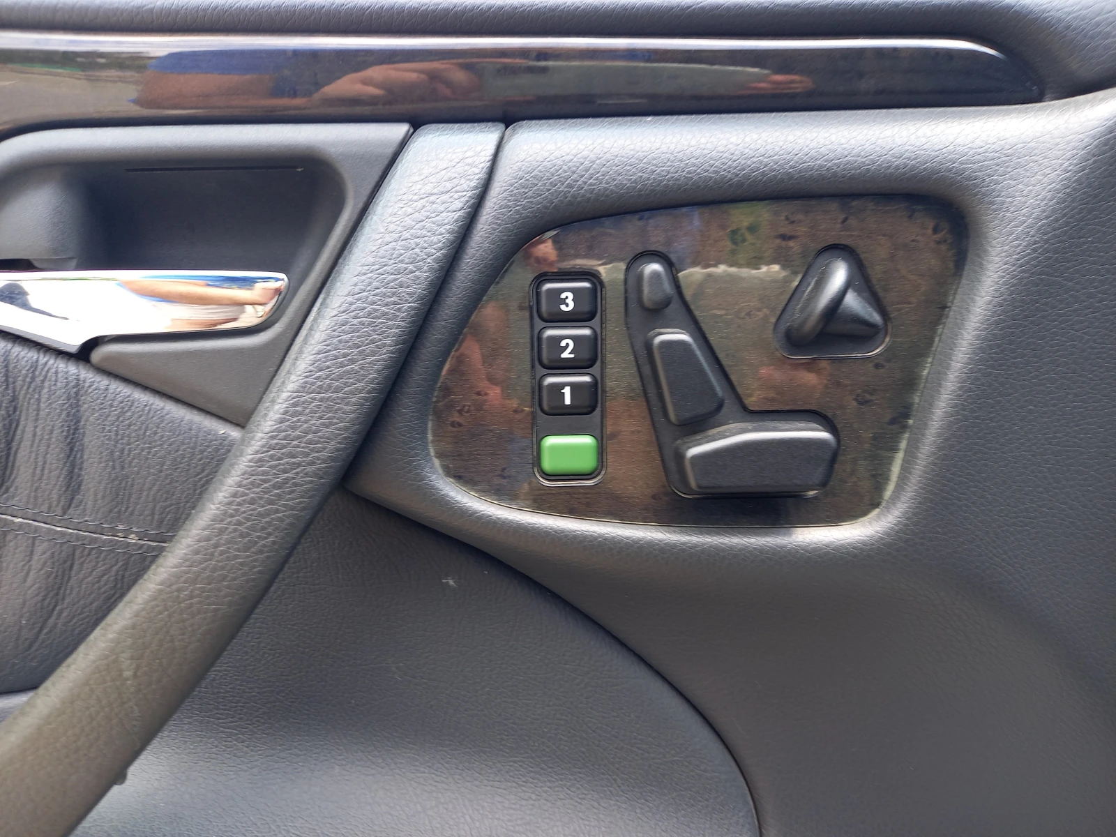 Mercedes-Benz E 320 | Mobile.bg � ����������� 12