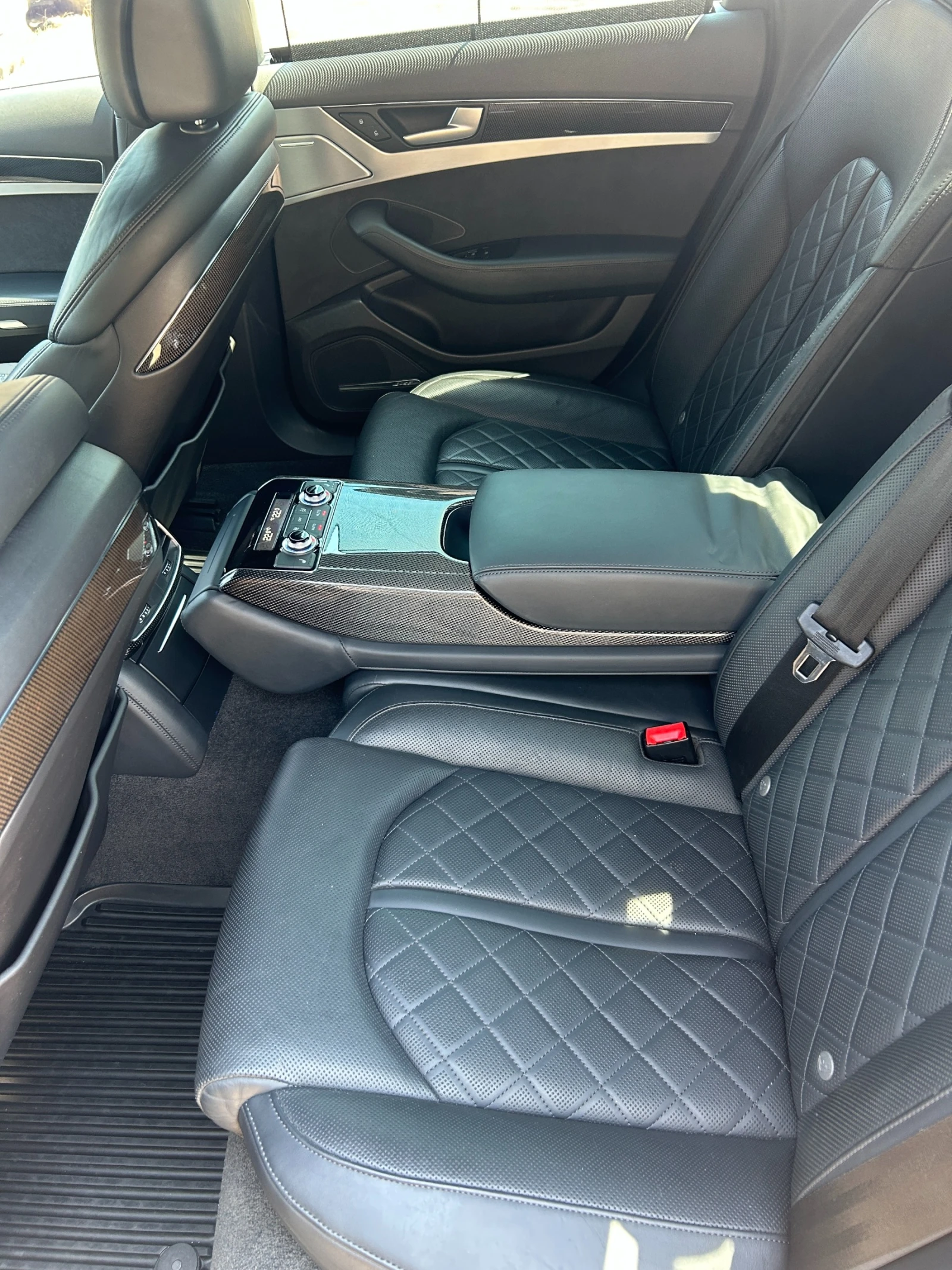 Audi S8  - изображение 2