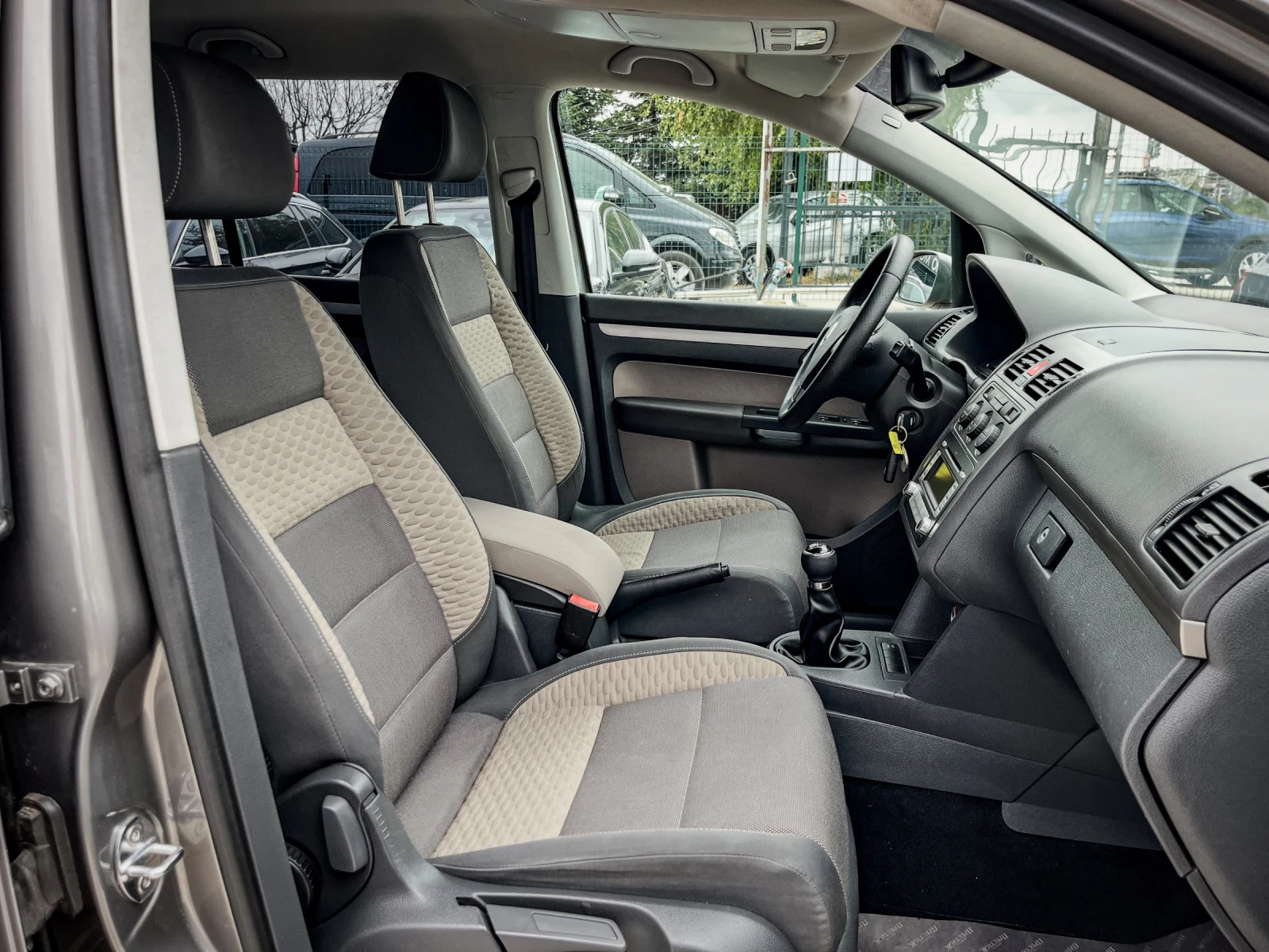 VW Touran CROSS - BMM - 8 КЛАПАНА  - изображение 10