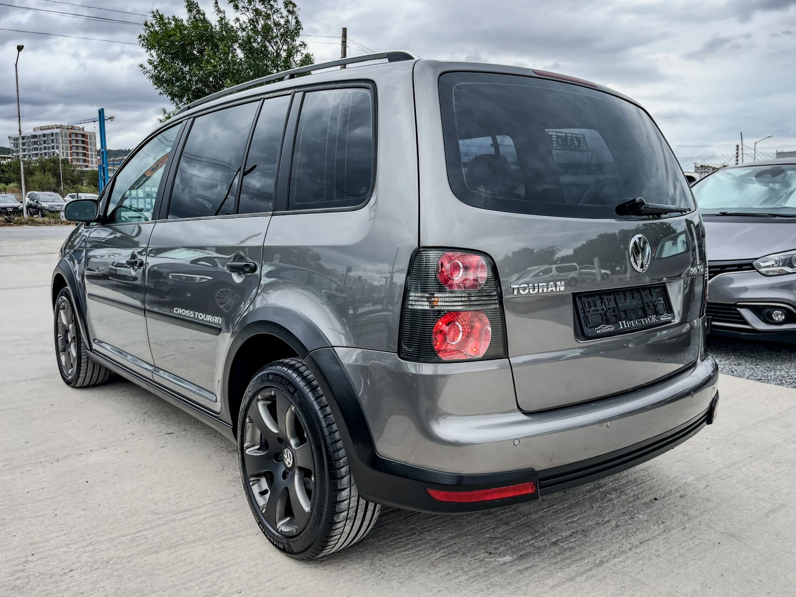 VW Touran CROSS - BMM - 8 КЛАПАНА  - изображение 6