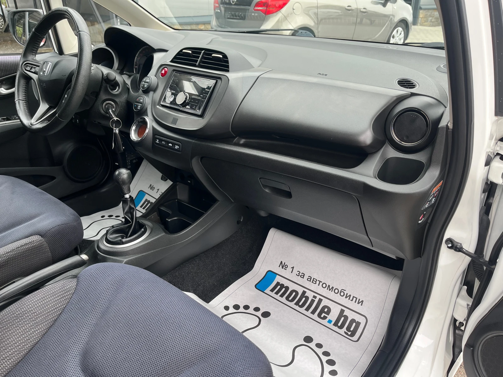 Honda Jazz 1.4 99k.c - изображение 10