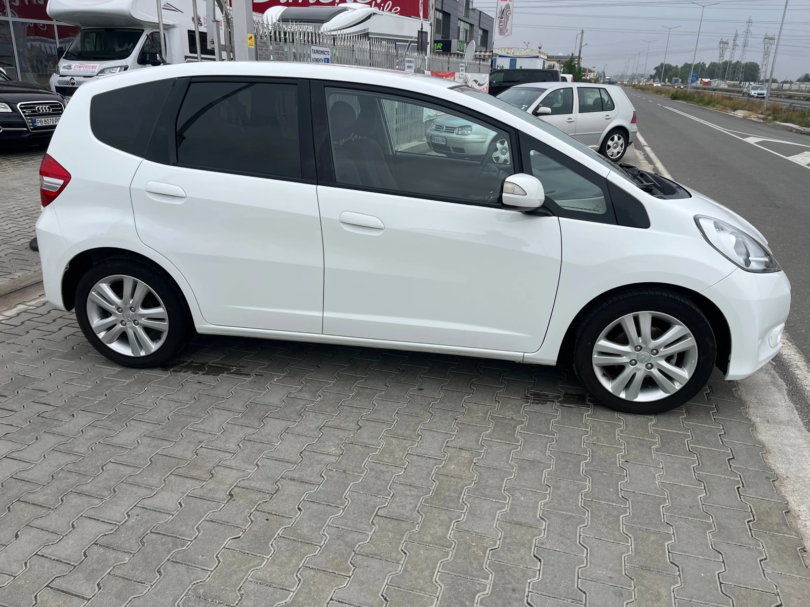 Honda Jazz 1.4 99k.c - изображение 4
