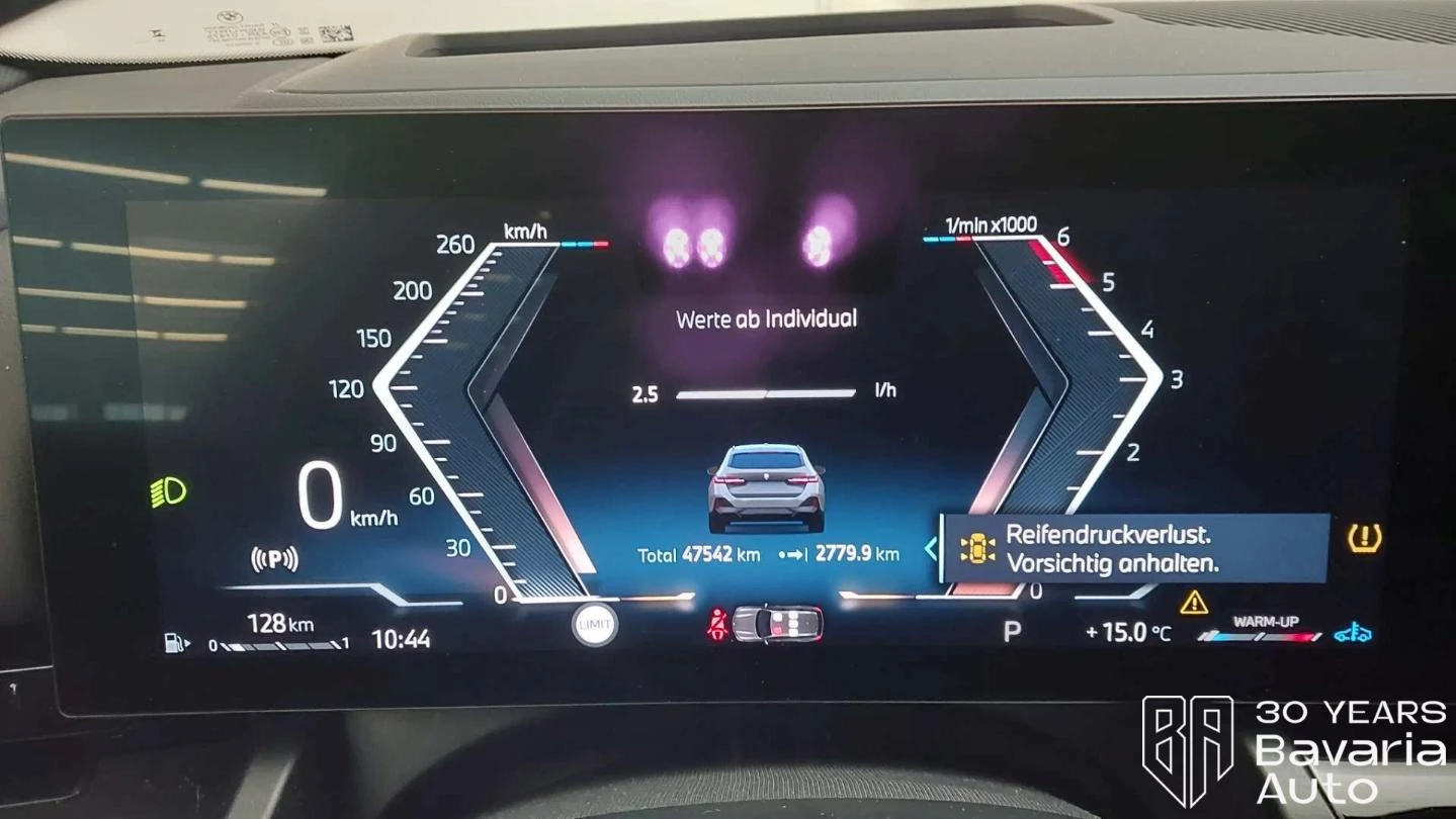 BMW 520 d xDrive Touring M Sport Paket Steptronic - изображение 10