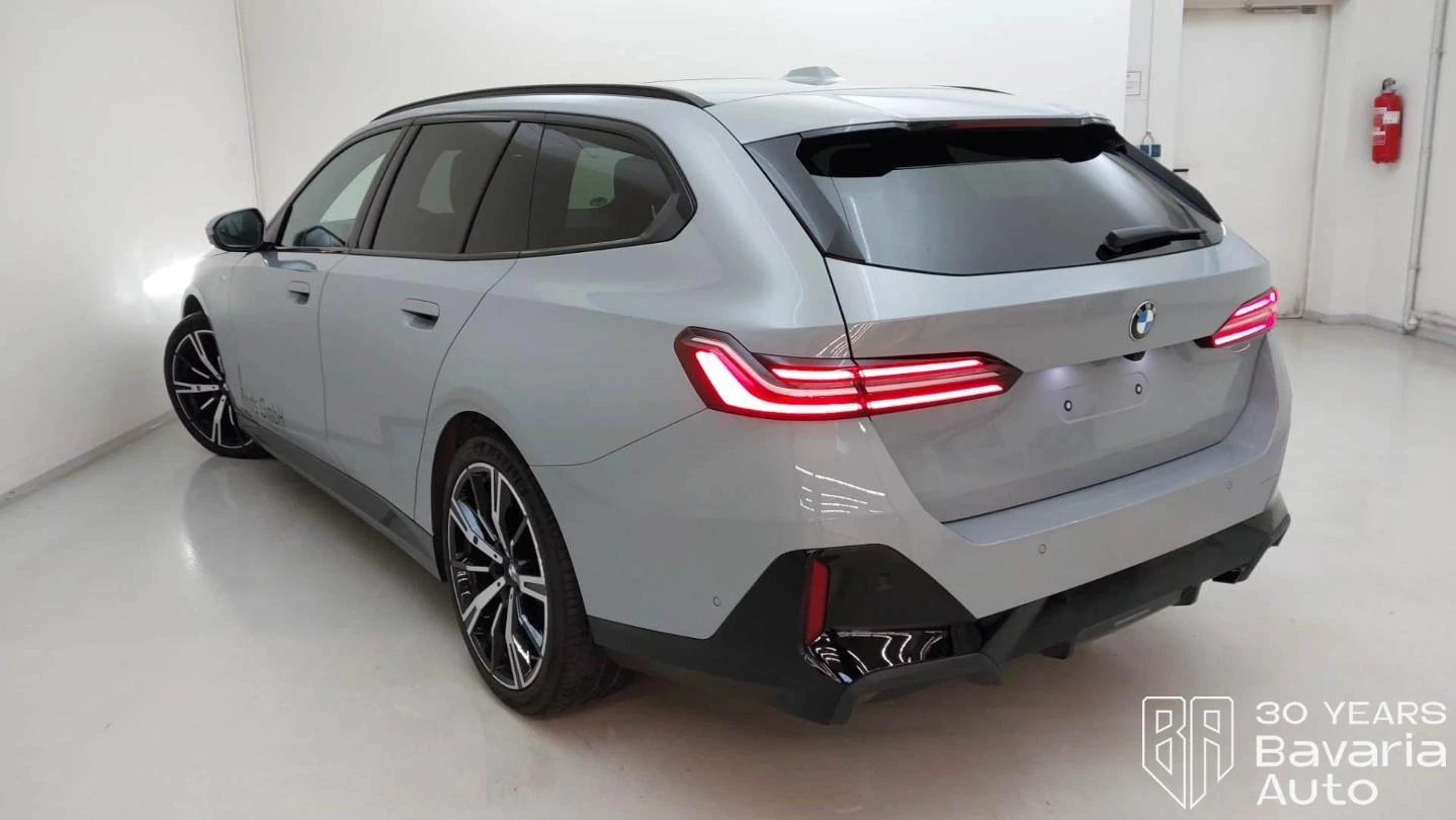 BMW 520 d xDrive Touring M Sport Paket Steptronic - изображение 2