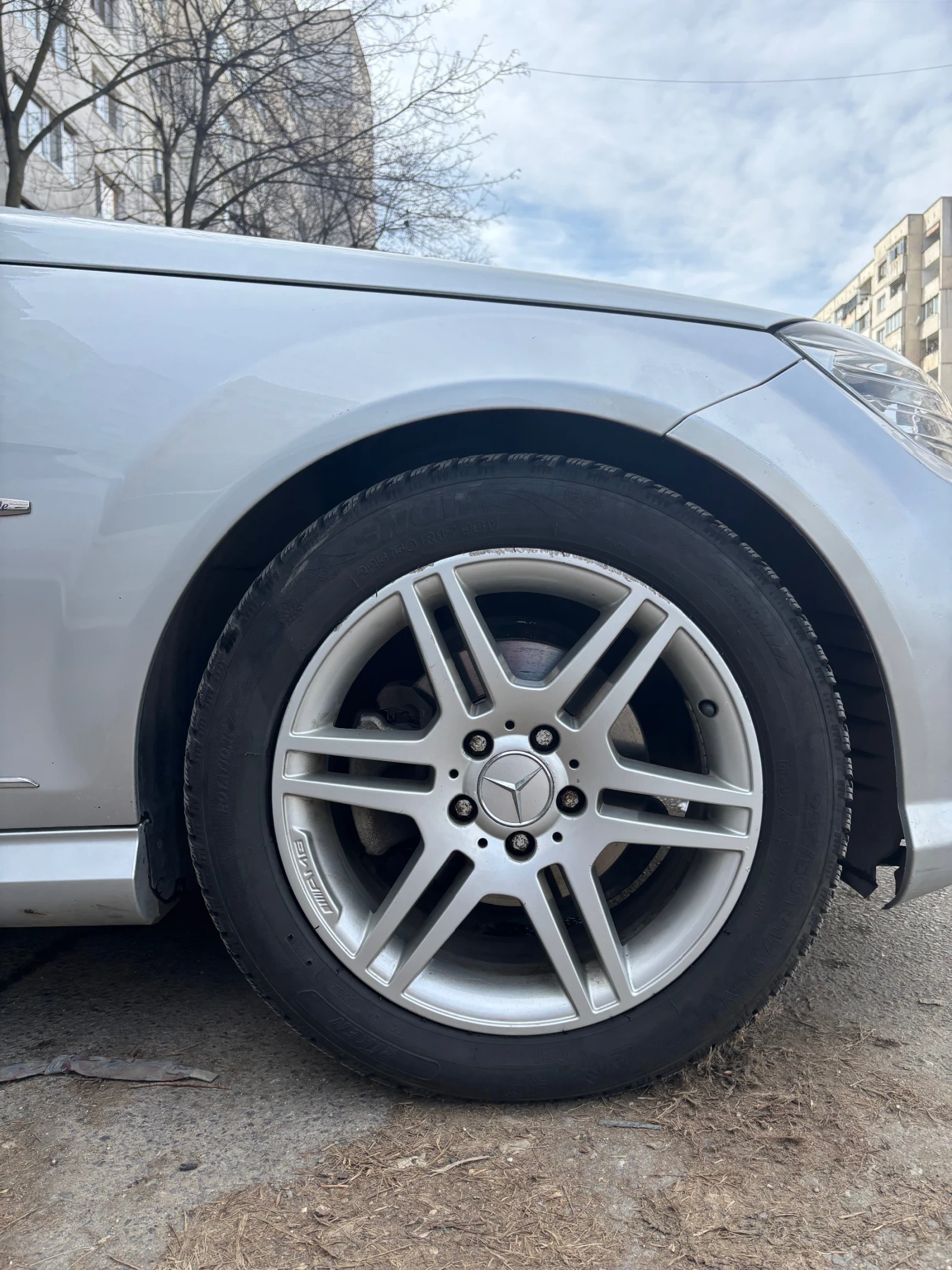 Mercedes-Benz C 200, снимка 7 - Автомобили и джипове - 53781858