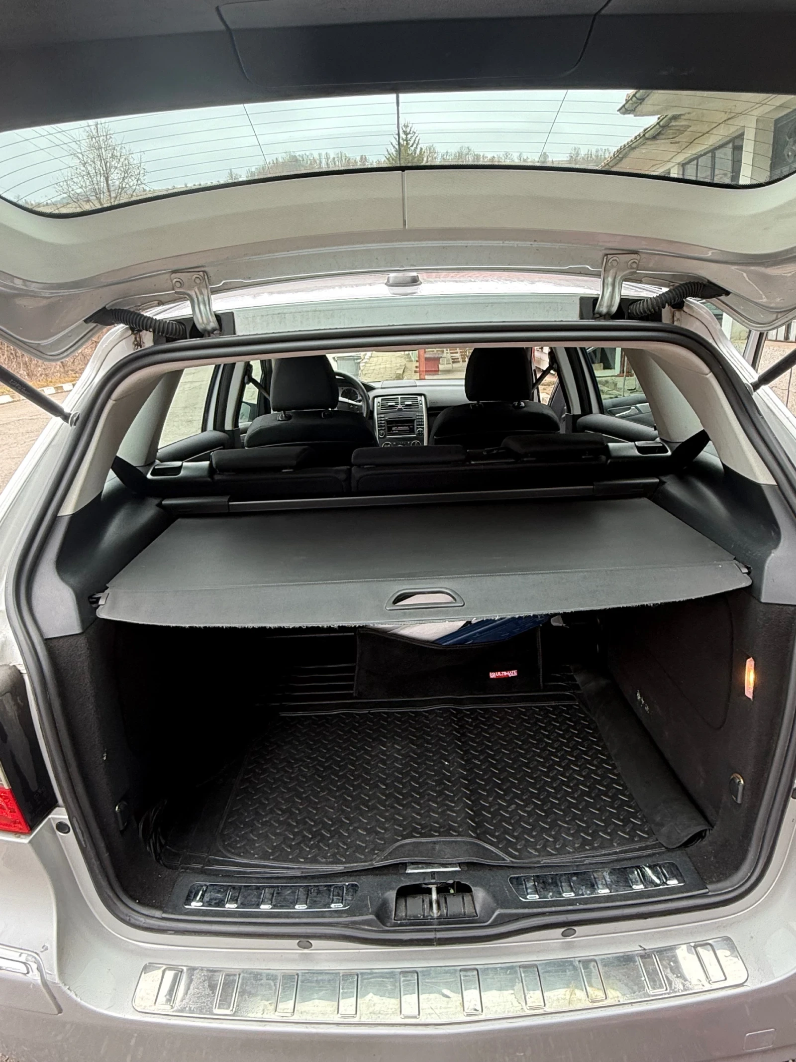 Mercedes-Benz B 180, снимка 11 - Автомобили и джипове - 53891343