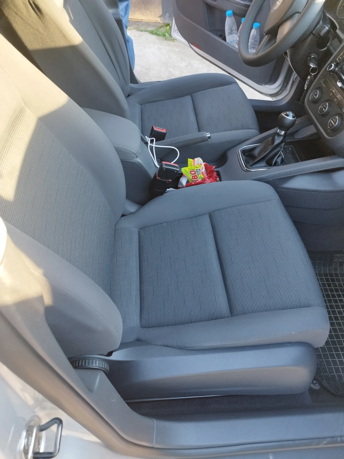 VW Golf 5, снимка 7 - Автомобили и джипове - 54443959