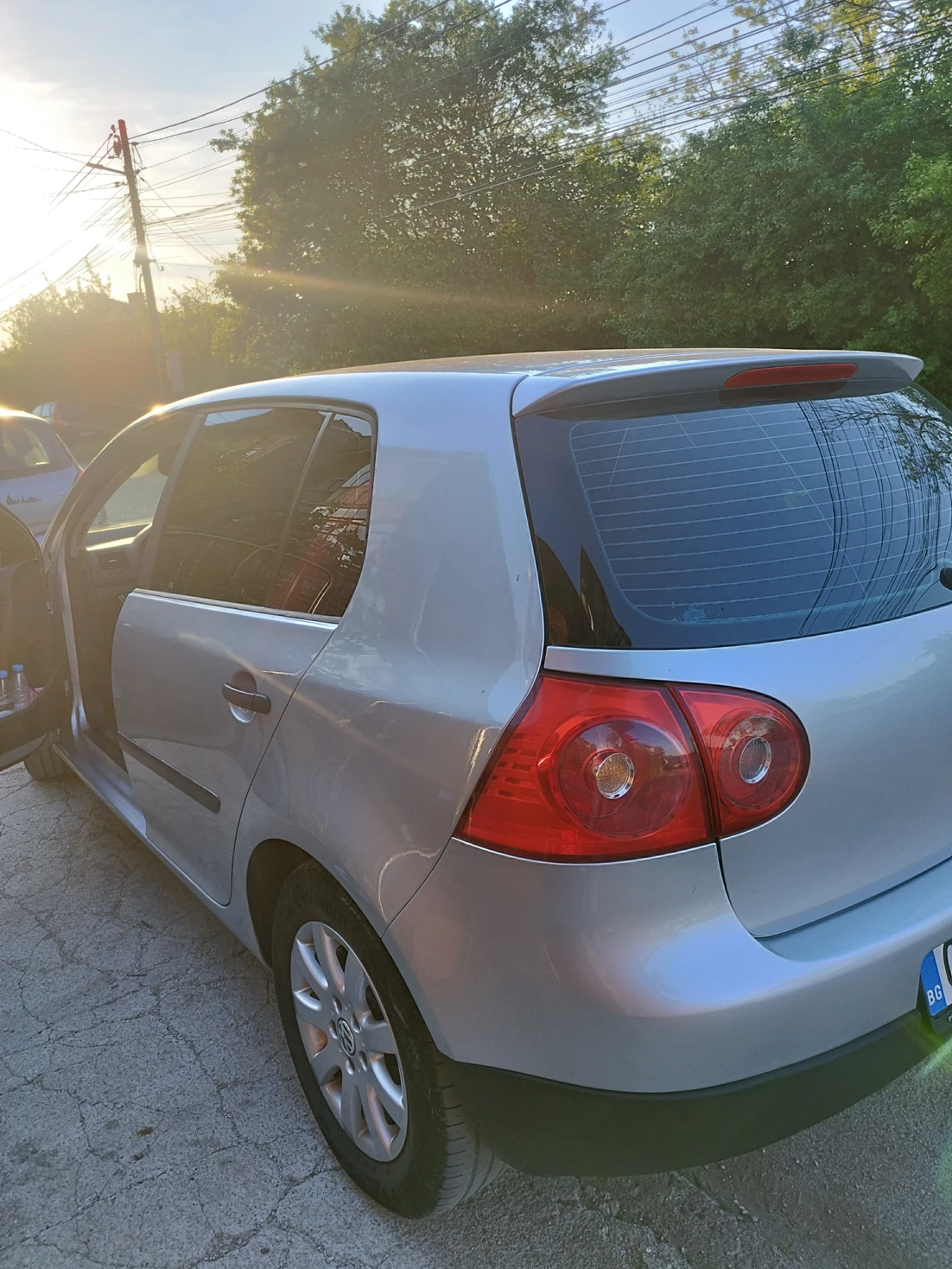 VW Golf 5, снимка 4 - Автомобили и джипове - 54443959