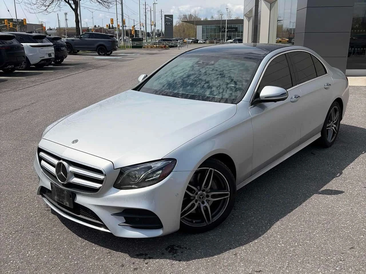 Mercedes-Benz E 300 * CARFAX * БЕЗ ПЪРВОНАЧАЛНА ВНОСКА