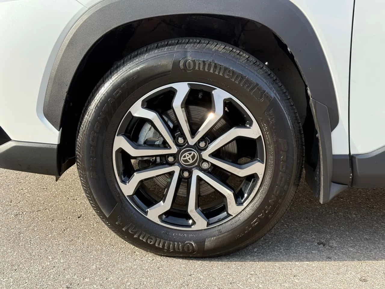 Toyota Corolla Cross Hybrid SE AWD  CARFAX, снимка 7 - Автомобили и джипове - 54688072