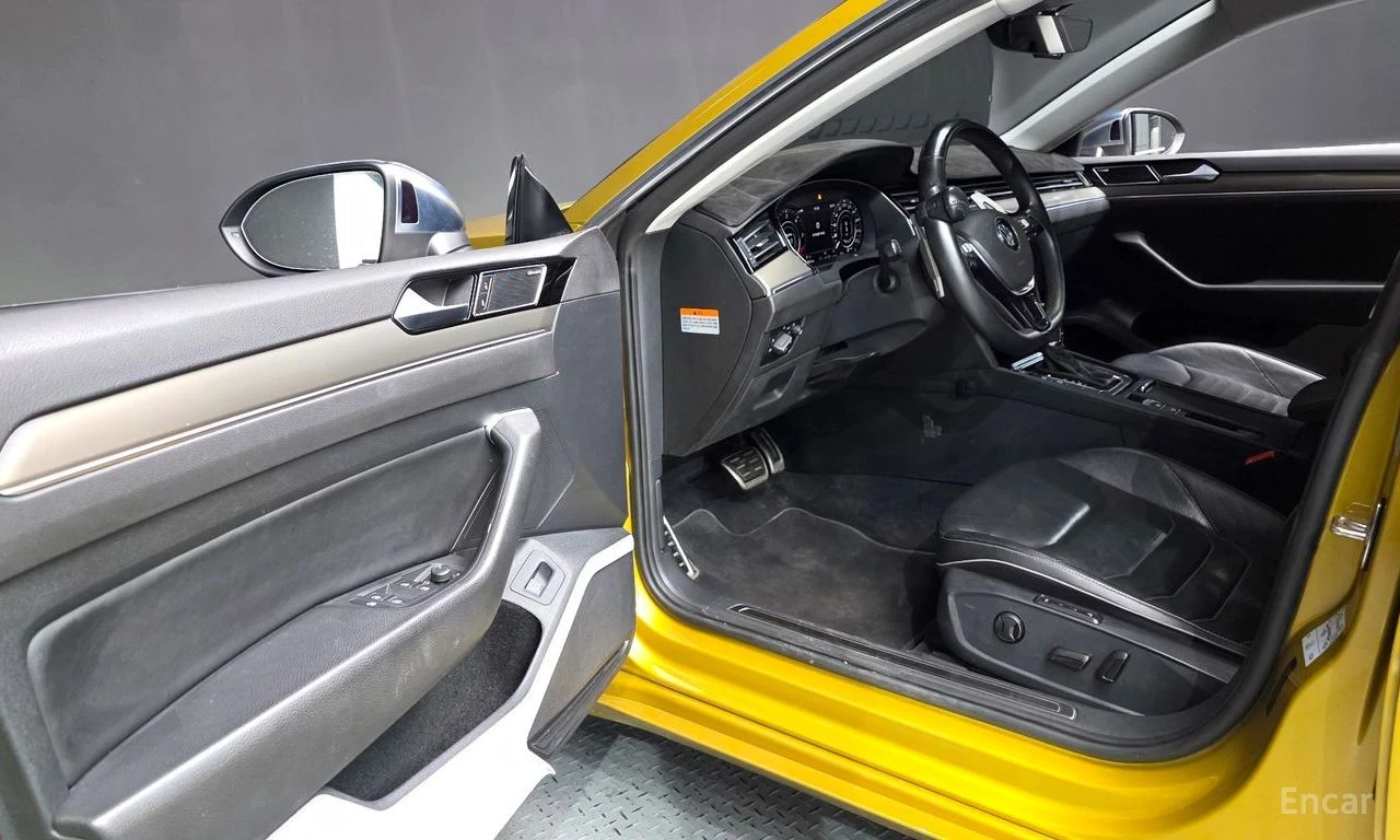 VW Arteon 2.0 TDI Prestige* DISTRONIC* 360 CAM* HEAD-UP* , снимка 7 - Автомобили и джипове - 54720594