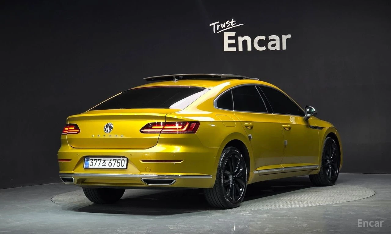 VW Arteon 2.0 TDI Prestige* DISTRONIC* 360 CAM* HEAD-UP* , снимка 3 - Автомобили и джипове - 54720594