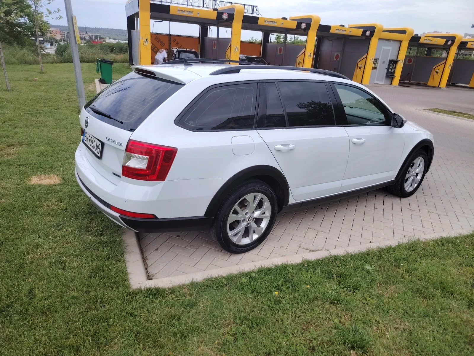 Skoda Octavia Scout, снимка 4 - Автомобили и джипове - 54737635