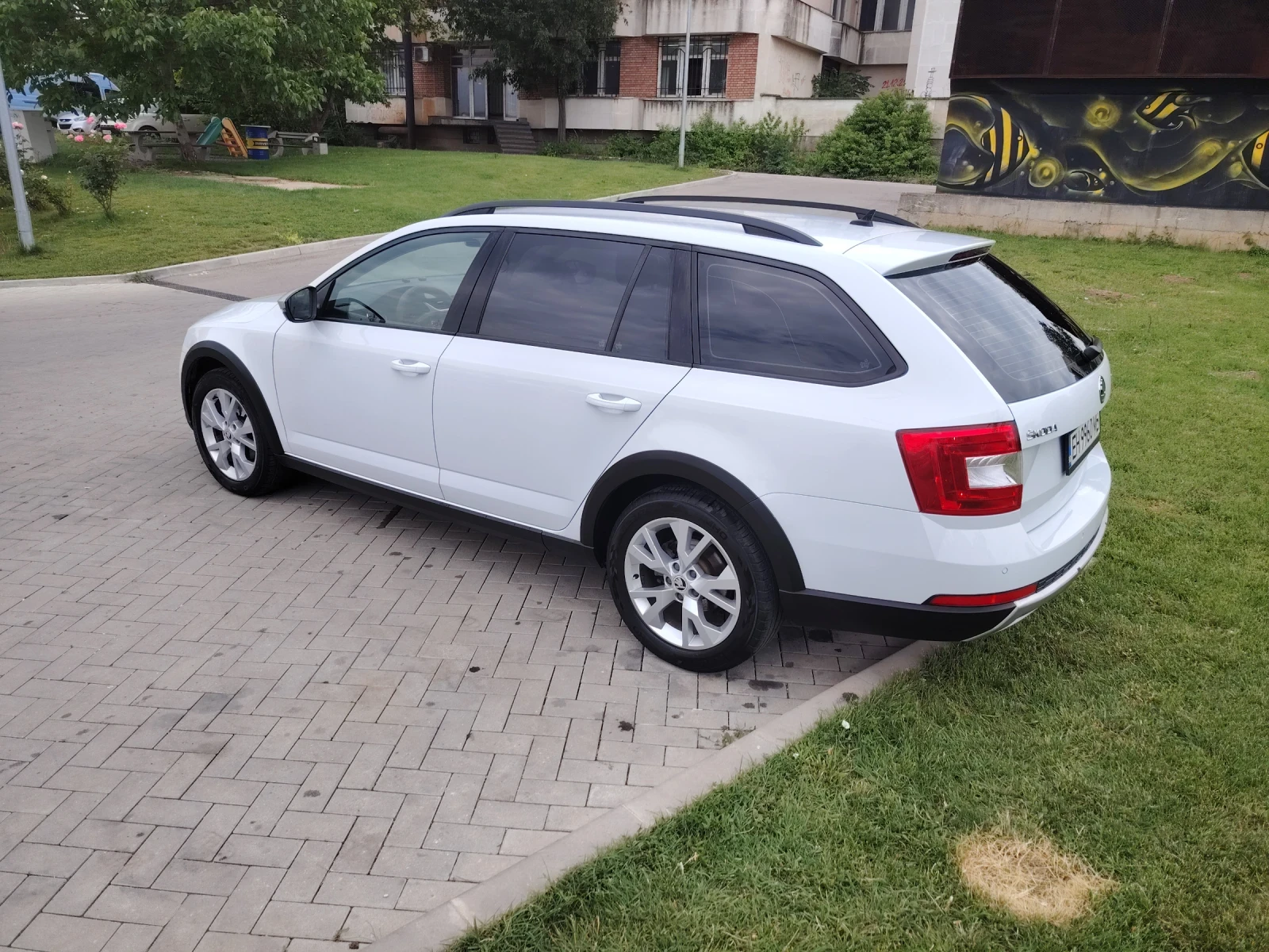Skoda Octavia Scout, снимка 2 - Автомобили и джипове - 54737635