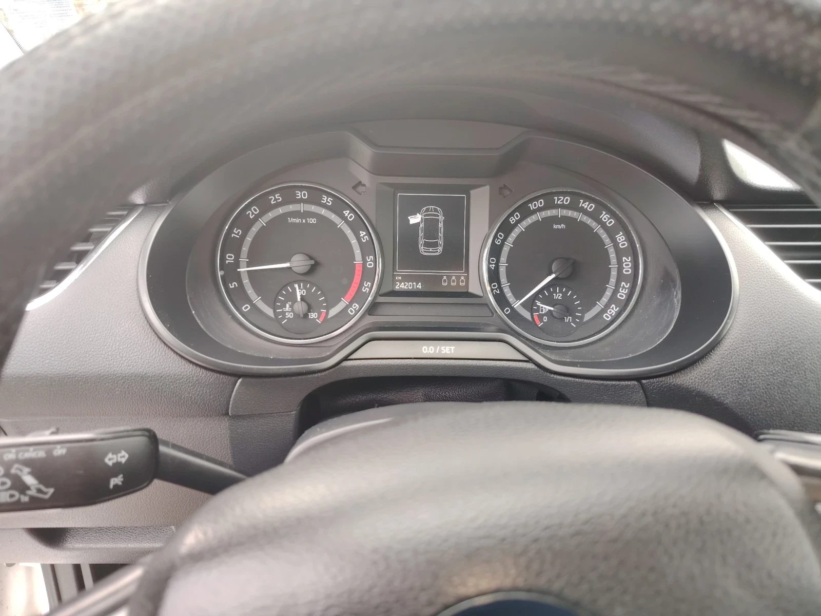 Skoda Octavia Scout, снимка 16 - Автомобили и джипове - 54737635