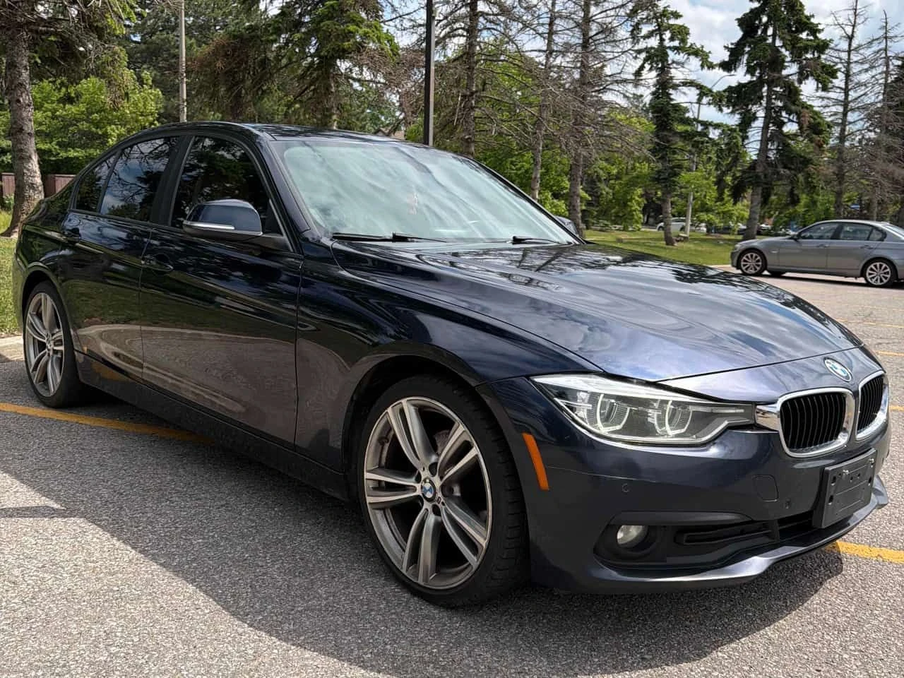 BMW 320 i xDrive| ПОДГРЕВИ| NAVI| CARFAX| , снимка 3 - Автомобили и джипове - 54859914
