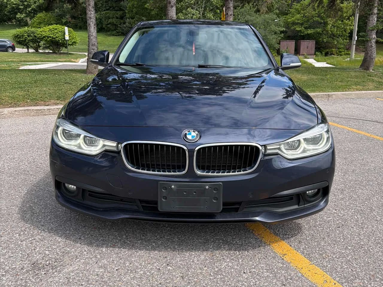 BMW 320 i xDrive| ПОДГРЕВИ| NAVI| CARFAX| , снимка 2 - Автомобили и джипове - 54859914
