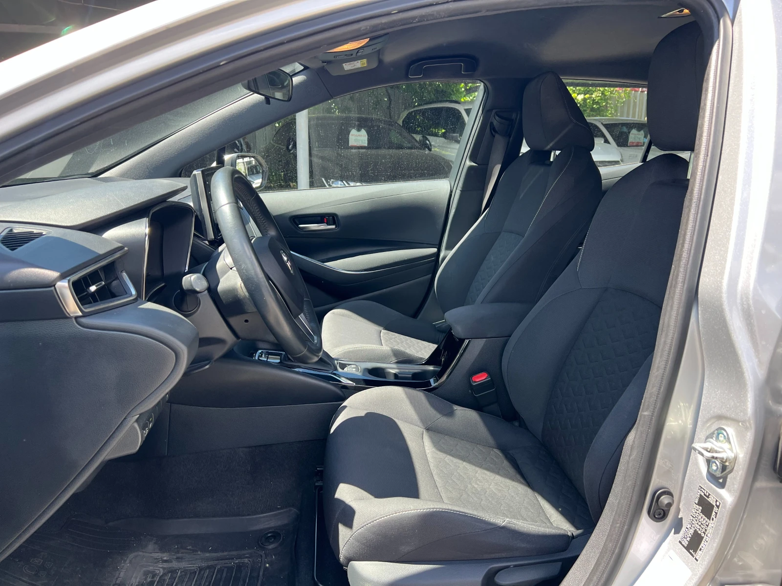 Toyota Corolla 1.8 HYBRID | Mobile.bg � ����������� 12