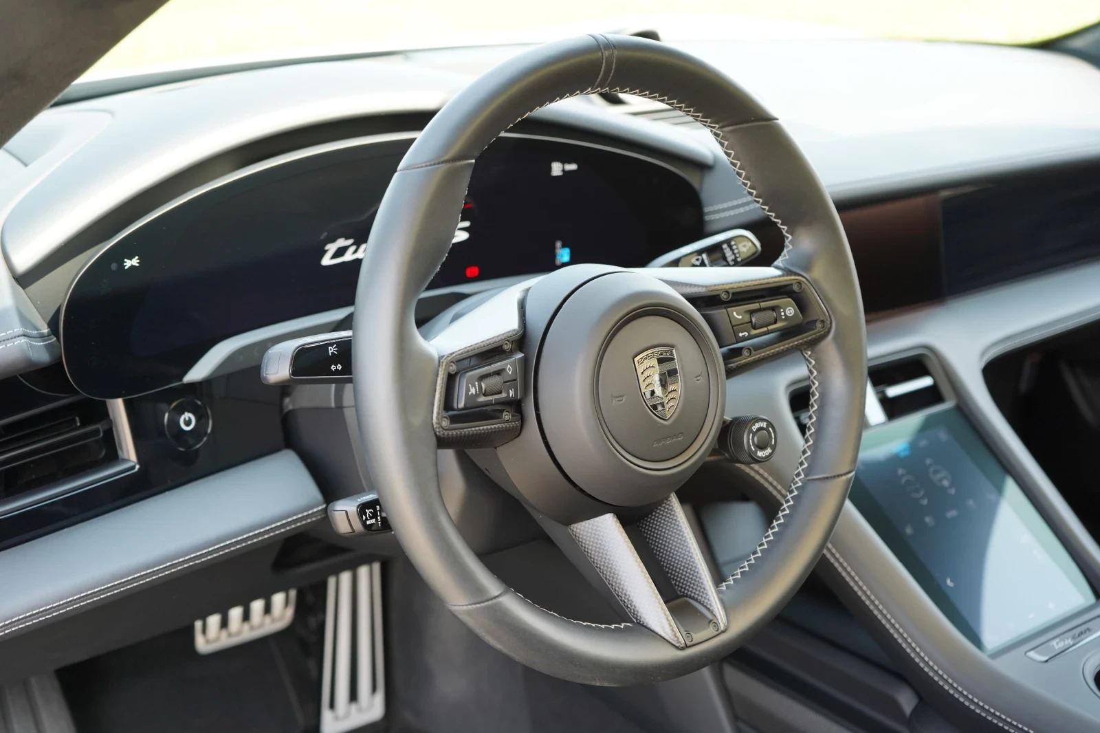 Porsche Taycan TURBO S* CROSS TURISMO* EXCLUSIVE* BURM* Approved*, снимка 9 - Автомобили и джипове - 55114691
