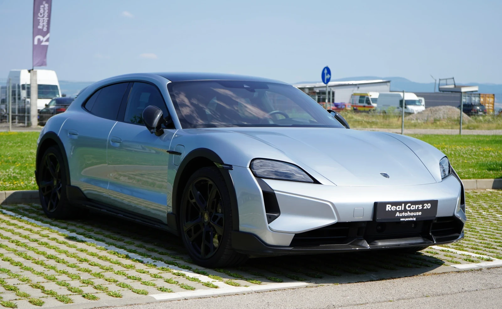 Porsche Taycan TURBO S* CROSS TURISMO* EXCLUSIVE* BURM* Approved*, снимка 3 - Автомобили и джипове - 55114691