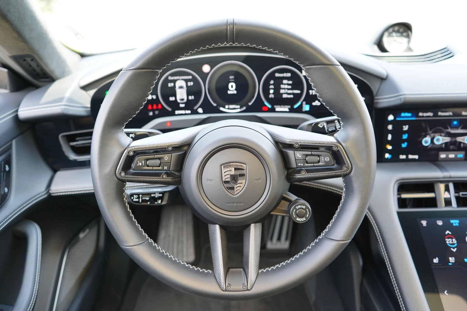 Porsche Taycan TURBO S* CROSS TURISMO* EXCLUSIVE* BURM* Approved*, снимка 10 - Автомобили и джипове - 55114691