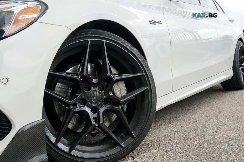Mercedes-Benz C 400 AMG Line * HeadUp *  AвтоКредит * (ЦЕНА ДО БГ), снимка 4 - Автомобили и джипове - 55786294