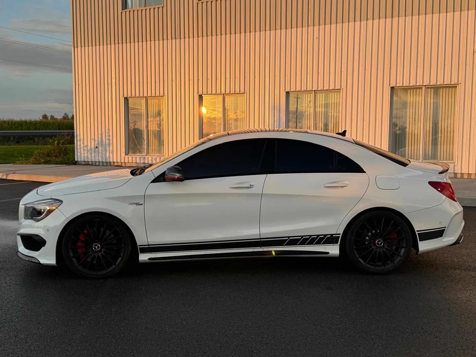 Mercedes-Benz CLA 45 AMG * CARFAX * ЦЕНА ДО БГ, снимка 5 - Автомобили и джипове - 55876021