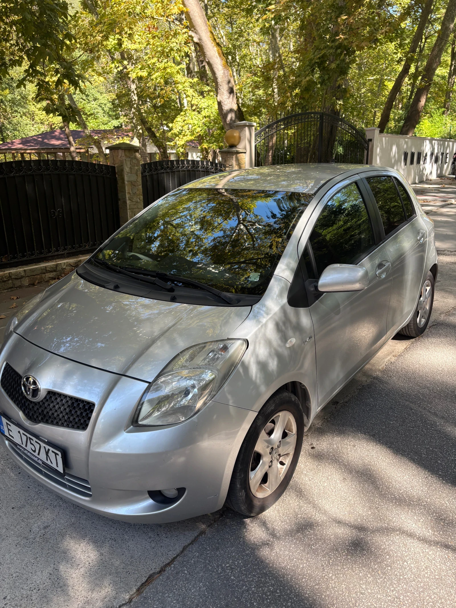 Toyota Yaris, снимка 4 - Автомобили и джипове - 56012301