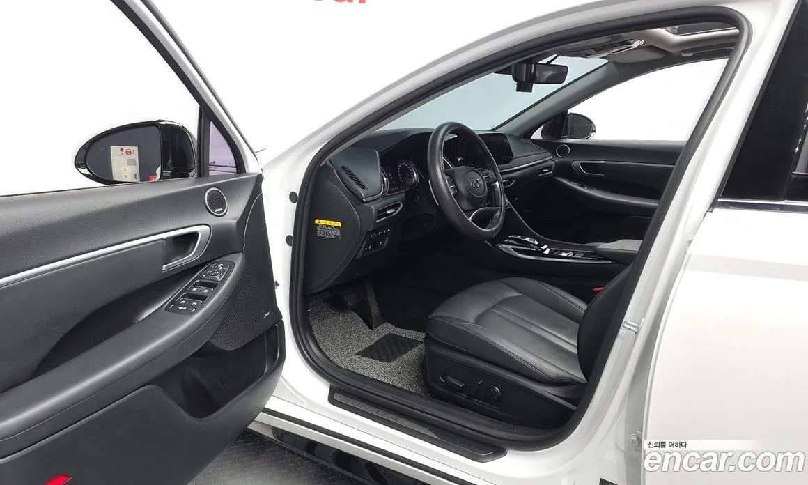 Hyundai Sonata 2.0 Premium Family, снимка 10 - Автомобили и джипове - 56155404