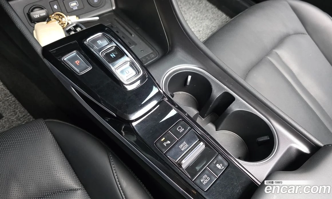 Hyundai Sonata 2.0 Premium Family, снимка 9 - Автомобили и джипове - 56155404