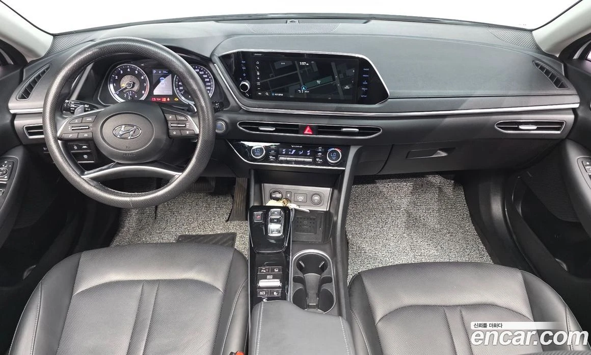 Hyundai Sonata 2.0 Premium Family, снимка 7 - Автомобили и джипове - 56155404