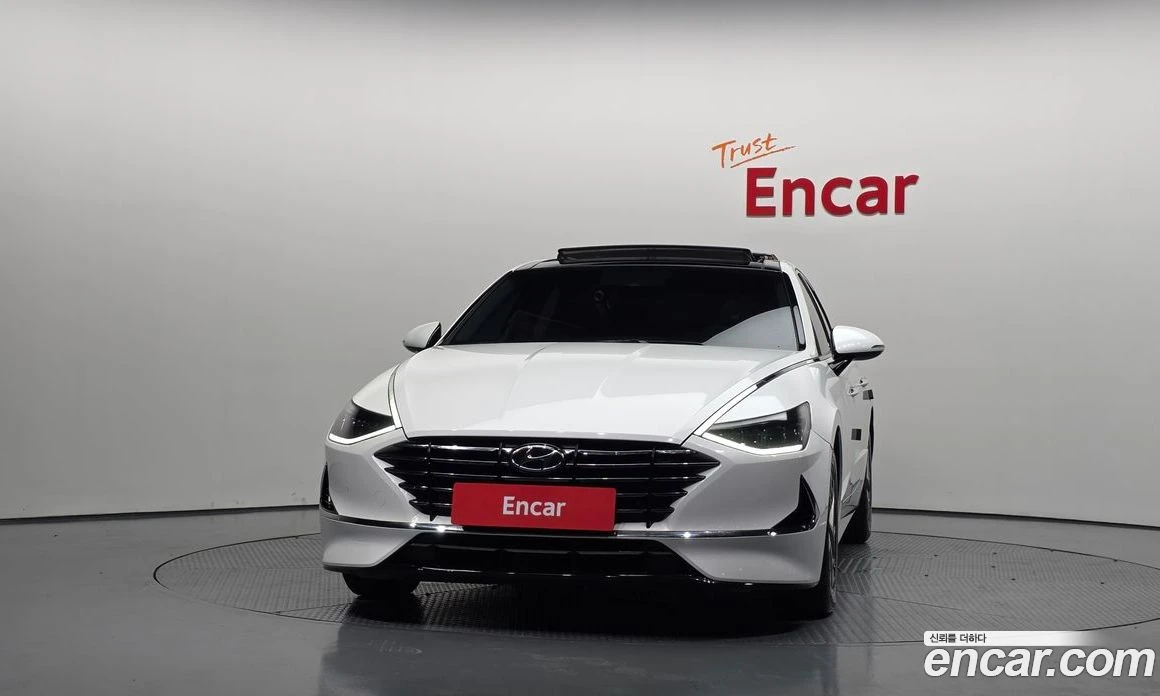 Hyundai Sonata 2.0 Premium Family, снимка 3 - Автомобили и джипове - 56155404