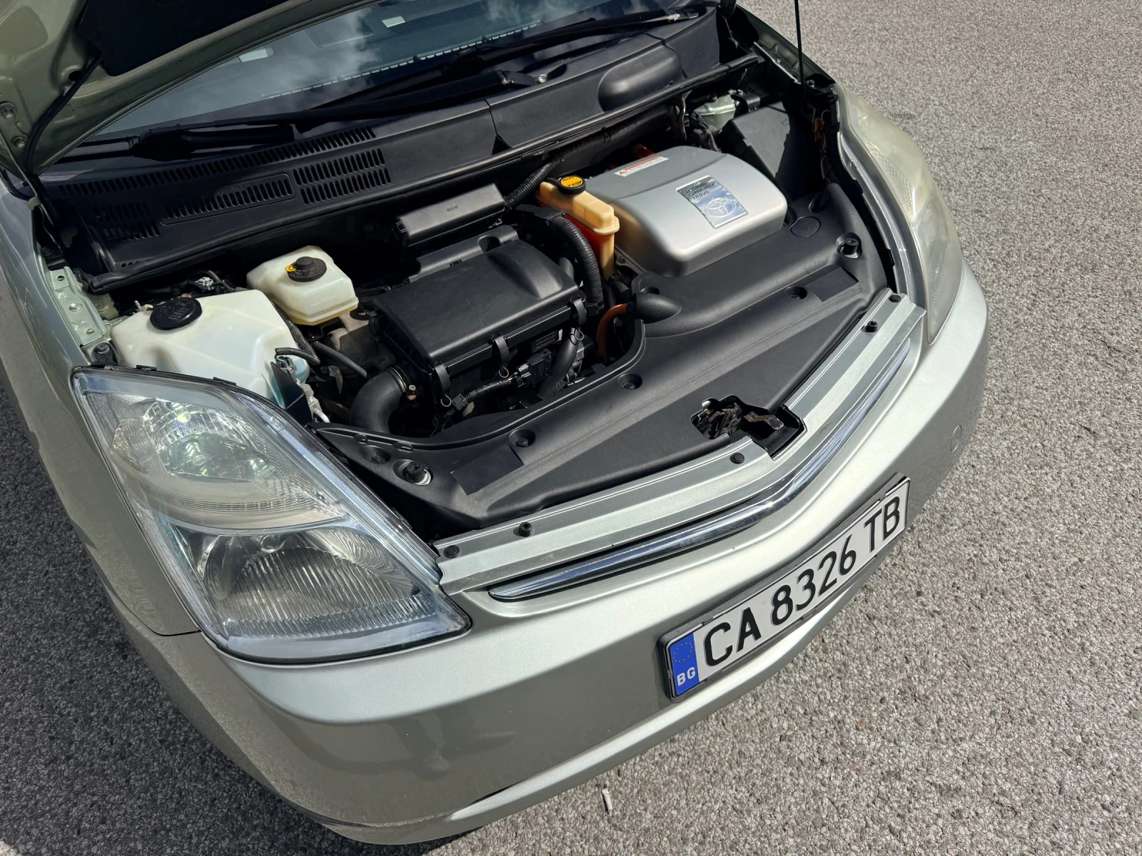 Toyota Prius FACE* JBL* ОБСЛУЖЕН* РЕГИСТРИРАН, снимка 16 - Автомобили и джипове - 56240176