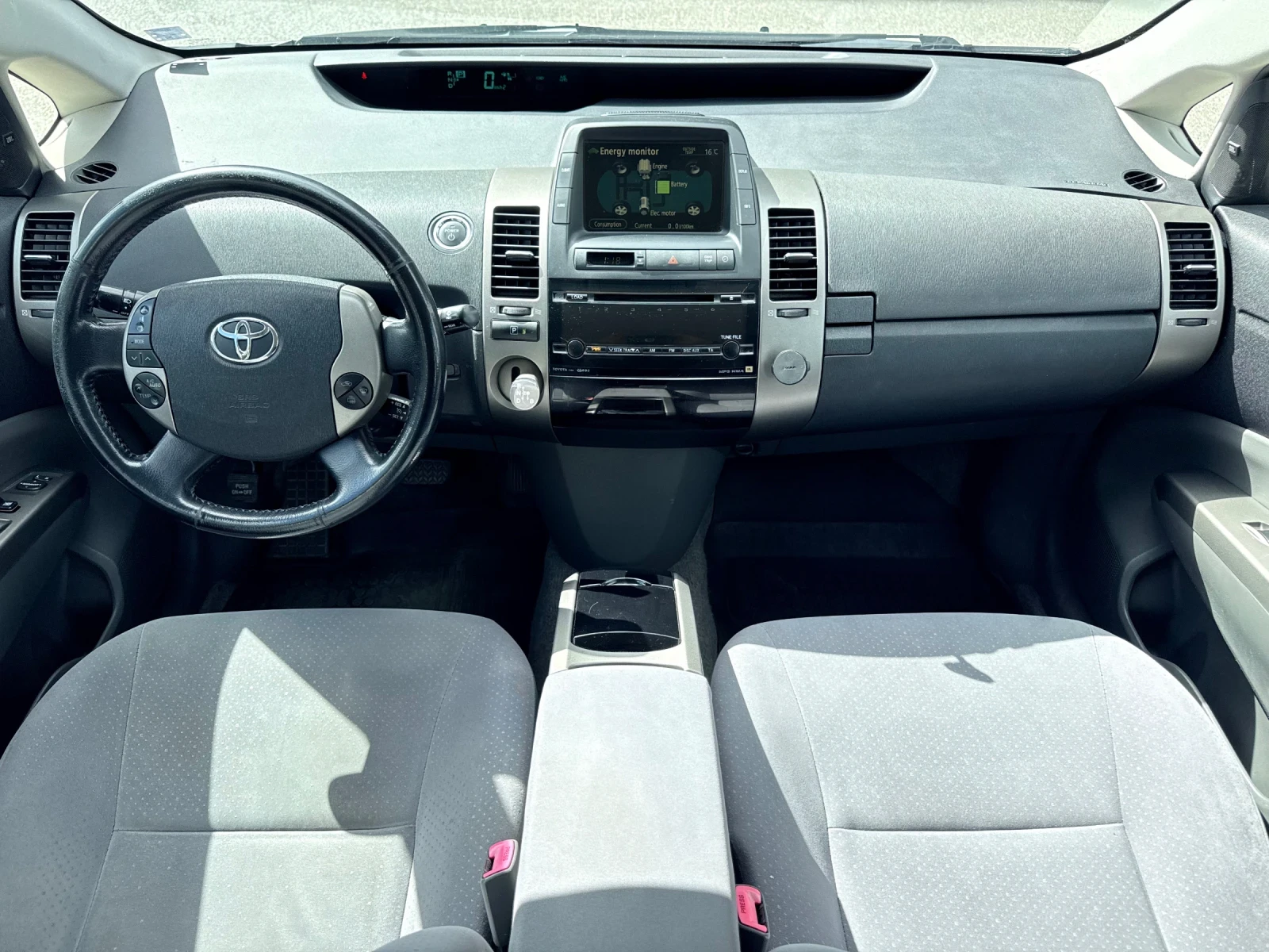 Toyota Prius FACE* JBL* ОБСЛУЖЕН* РЕГИСТРИРАН, снимка 11 - Автомобили и джипове - 56240176