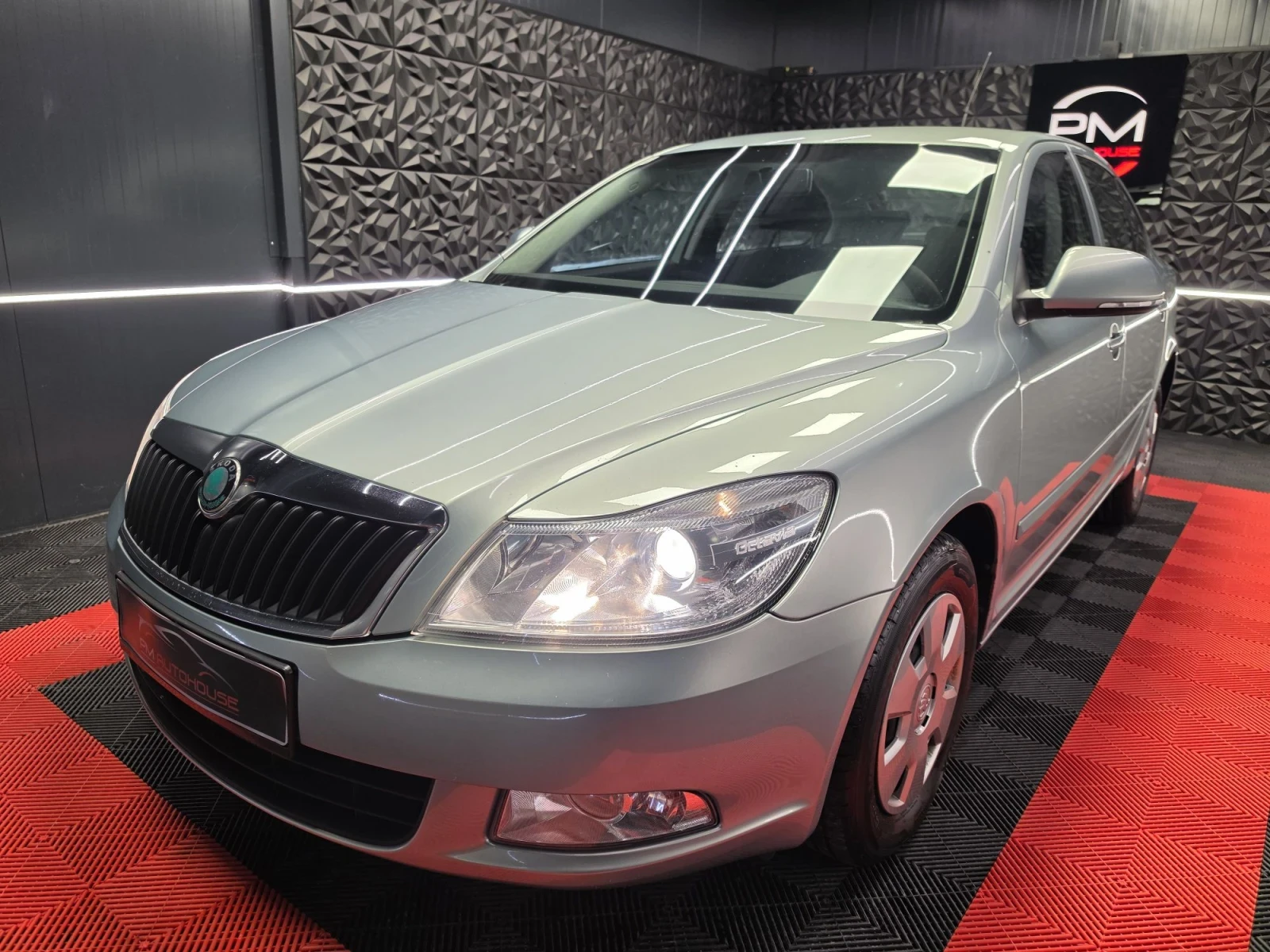 Skoda Octavia 1.6TDI* FACELIFT* 2012�* ELEGANCE* ����������* ��� | Mobile.bg � ����������� 2