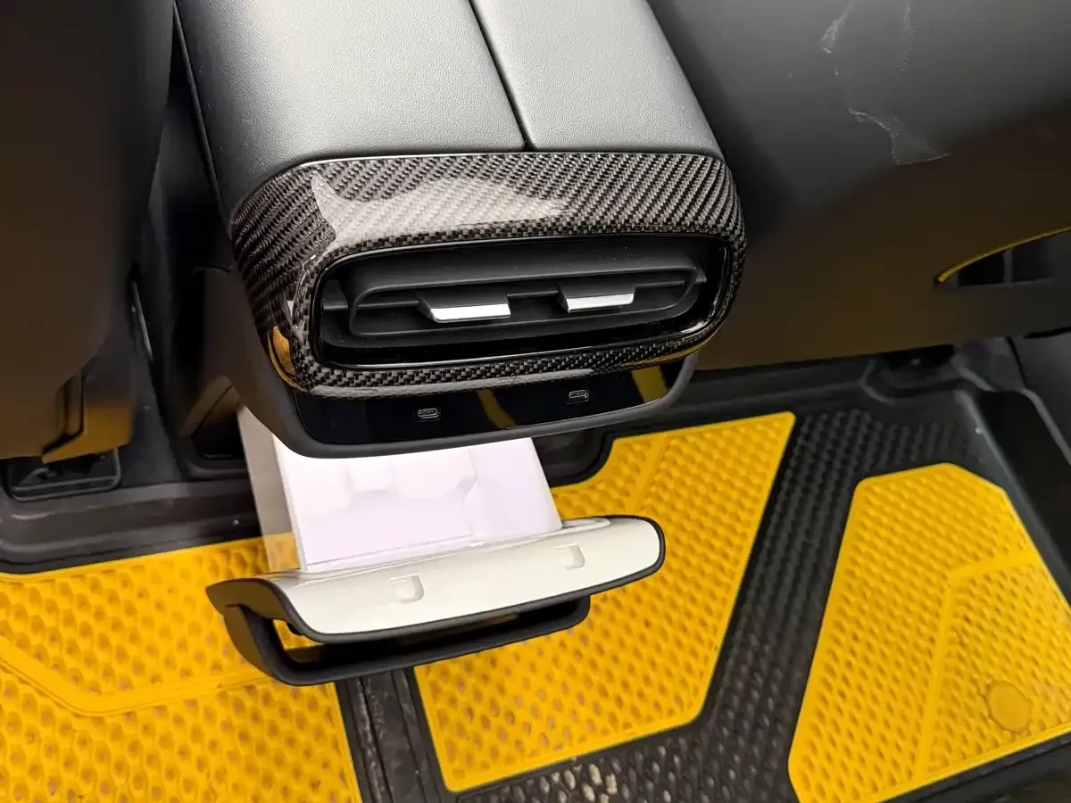 Xiaomi SU7 Ultra, снимка 17 - Автомобили и джипове - 56674215