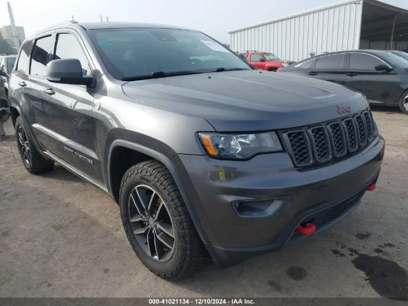 Jeep Grand cherokee 3.6L V-6 DOHC, VVT, 293HP 4X4 Drive, снимка 1 - Автомобили и джипове - 48551590