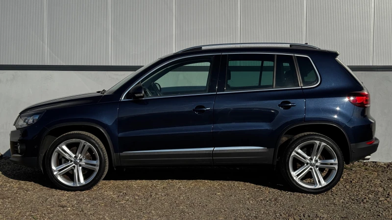 VW Tiguan 2.0 TDI 4Motion Sport & Style 🇩🇪, снимка 8 - Автомобили и джипове - 53135799