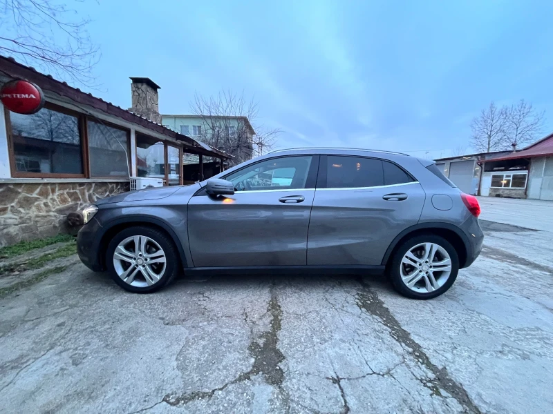 Mercedes-Benz GLA 220 4matic, снимка 4 - Автомобили и джипове - 53179705
