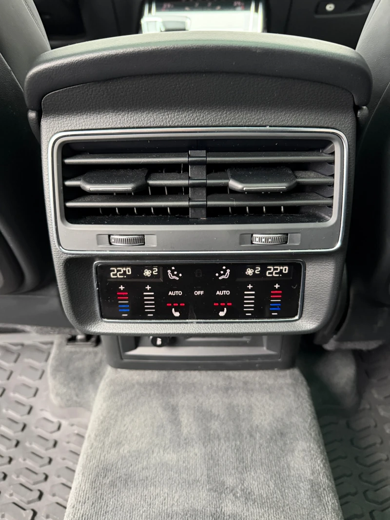 Audi Q7, снимка 14 - Автомобили и джипове - 53526420