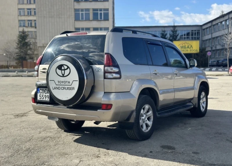 Toyota Land cruiser 120, снимка 8 - Автомобили и джипове - 53575945