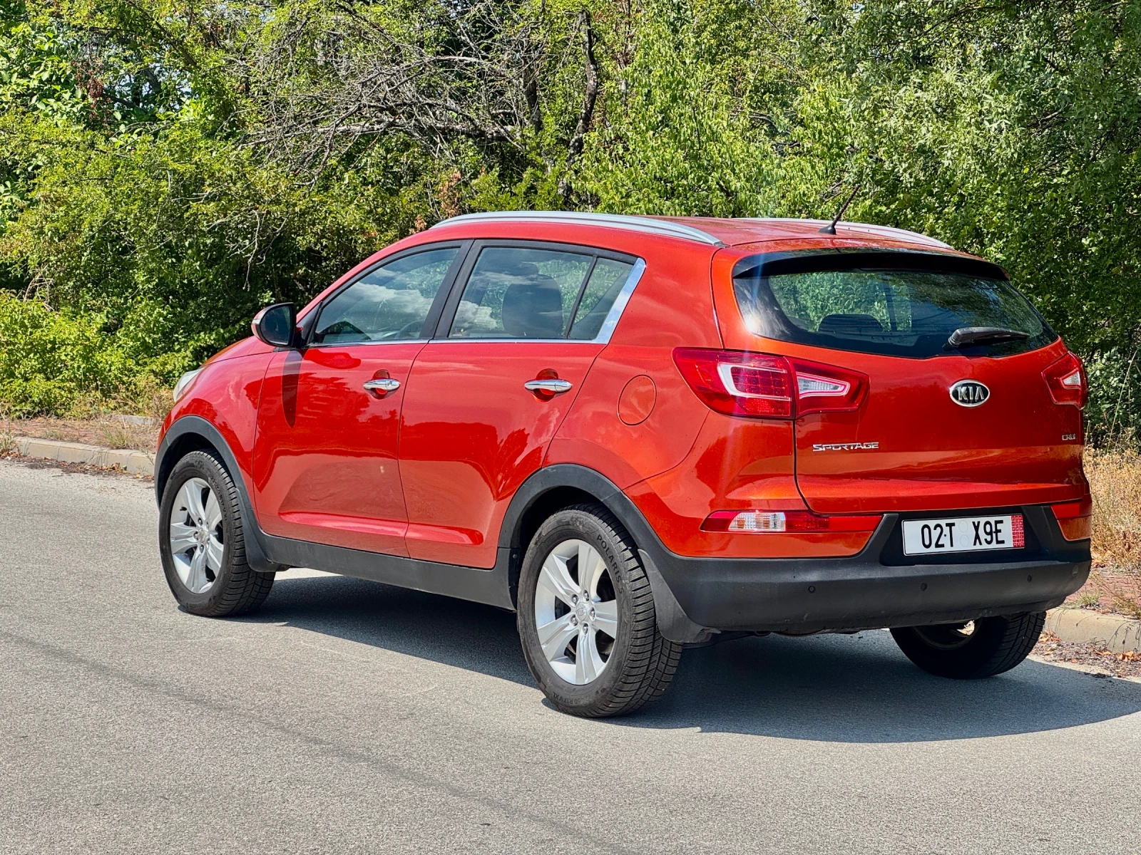 Kia Sportage 2.0 CRDI 4x4 - изображение 3