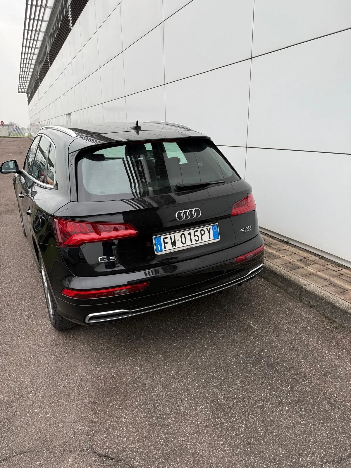 Audi Q5 40TDI 190кс S-Line* DISTRONIC* VIRTUAL* ПЕРФЕКТЕН - изображение 3