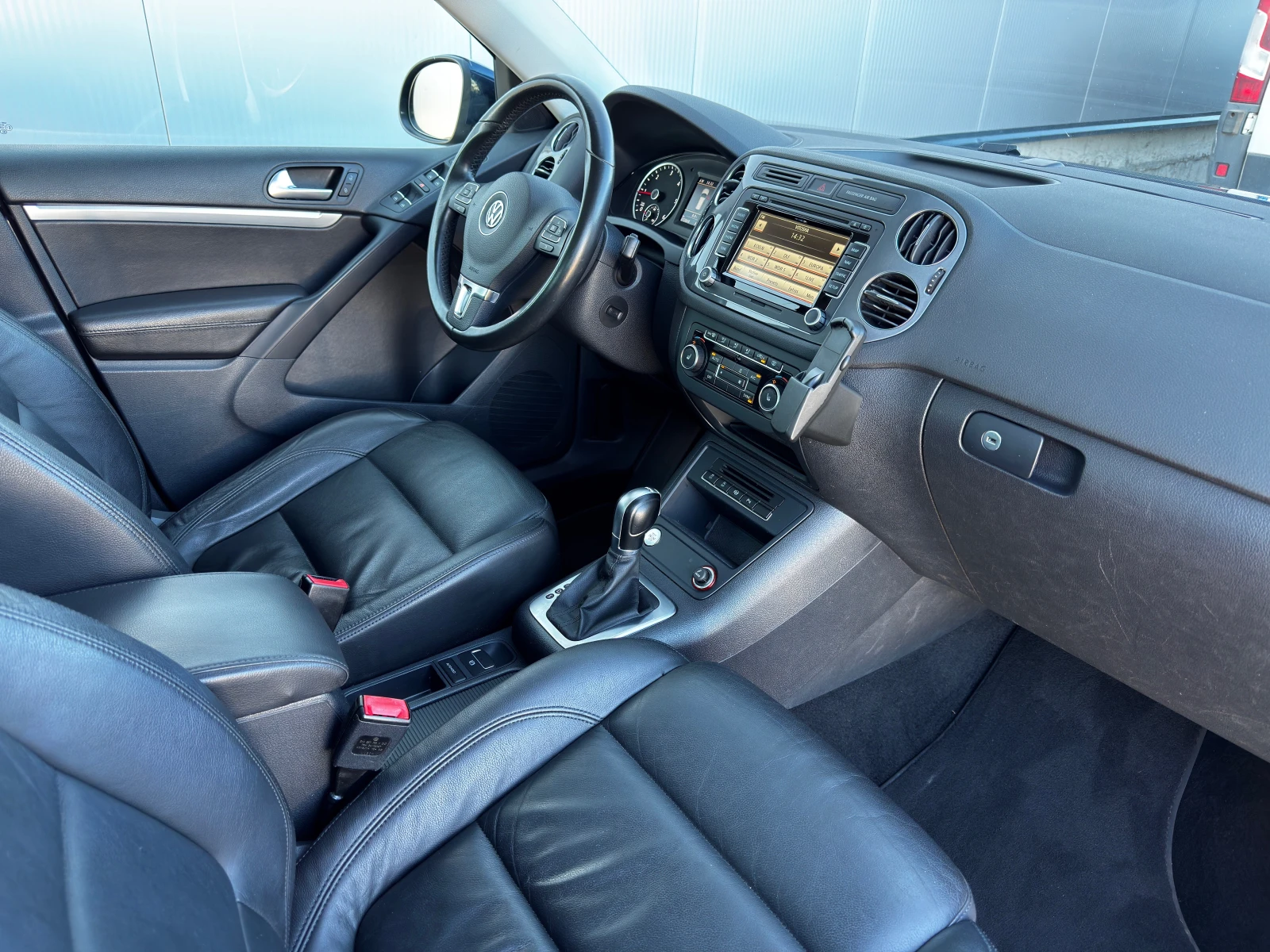 VW Tiguan 2.0 TDI 4Motion Sport & Style 🇩🇪 | Mobile.bg � ����������� 9