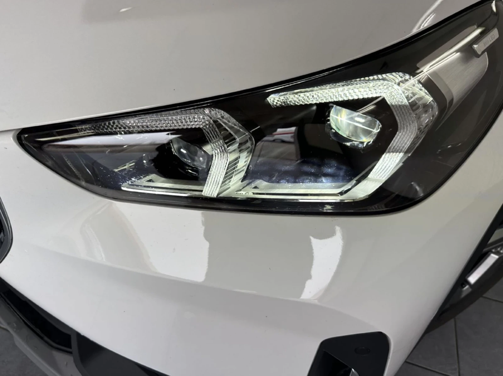 BMW X1 1.8 d.sDrive.Kamera.Led.Navi, снимка 3 - Автомобили и джипове - 53806894