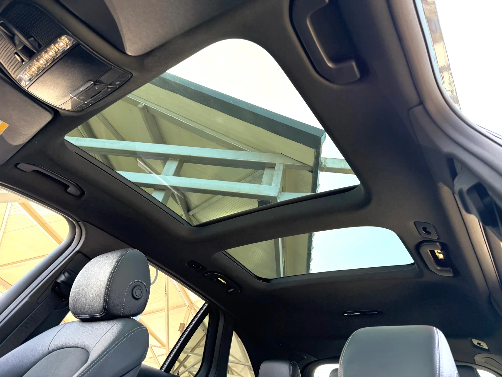 Mercedes-Benz GLC 350 D#AMG STYLE#PANORAMA#NAVI#CAMERA#ALCANTAR#102000KM, снимка 14 - Автомобили и джипове - 53818034