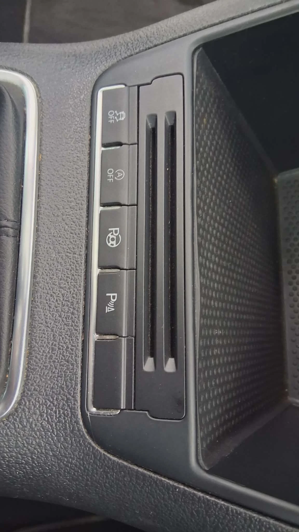 VW Tiguan, снимка 8 - Автомобили и джипове - 54128453