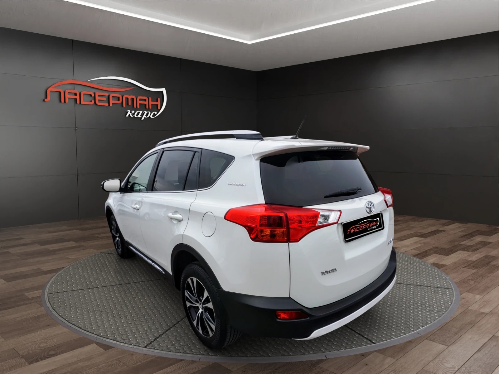 Toyota Rav4 2.0 D-4D STYLE WHITE EDITION, снимка 4 - Автомобили и джипове - 54205930